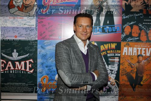 Amsterdam 11 november 2010
Presentatie cast Dr Dolittle bij Focus met oa Edwin Rutten en Alexandra Alphenaar. Albert Verlinde
Peter Smulders bv