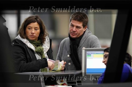 Schiphol 25 november 2010
Amanda Krabbe vertrekt voor 3 maanden naar Australie om daar aktie te gaan voeren tegen walvisvangst. martijn Bickel Achilles en de ouders van Amanda brengen haar weg.
Peter Smulders bv