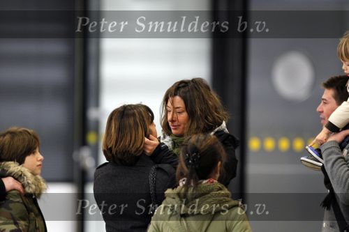 Schiphol 25 november 2010
Amanda Krabbe vertrekt voor 3 maanden naar Australie om daar aktie te gaan voeren tegen walvisvangst. martijn Bickel Achilles en de ouders van Amanda brengen haar weg.
Peter Smulders bv