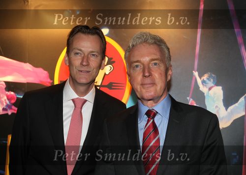 Amsterdam, 21 November 2010
Spiegeltent Palazzo. Hermand den blijker kookt met zijn staf voorBN-ers en genodigden.
Andre v Duin met partner
Foto Peter Smulders BV