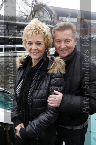 Amsterdam 18 november 2010
Doop rondvaartboot van jan Keizer en Annie Schilders bij Lovers.
Peter Smulders bv