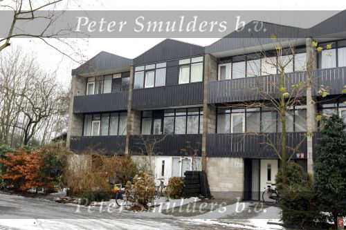 Maarssen 6 december 2010
Oude en het nieuwe huis van Babette v Veen en Bas Westerweel ( beide links op de foto)
Peter Smulders bv