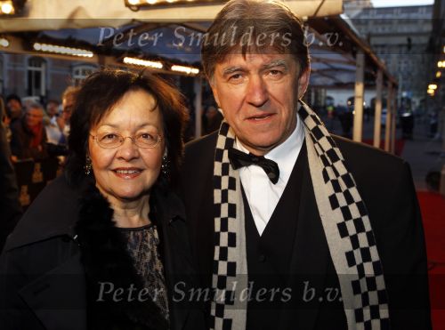 Amsterdam 28 november 2010
Opening Nieuwe de la Mar theater en premiere Le cage aux folles. Bartho Braat met vrouw
Peter Smulders bv