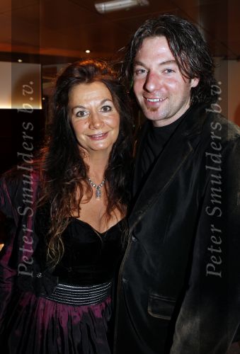 Zaandam 22 november 2010
Premiere musical Volendam in zaantheater. Belinda Meuldijk met Joshi en Thierry Duval
Peter Smulders bv