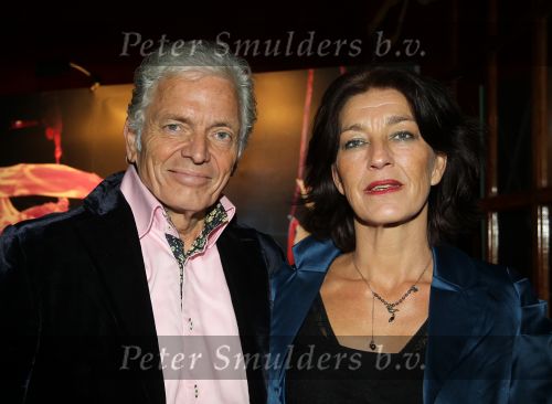 Amsterdam, 21 November 2010
Spiegeltent Palazzo. Hermand den blijker kookt met zijn staf voorBN-ers en genodigden.
Ben Cramer met zijn vrouw Carla Cramer
Foto Peter Smulders BV