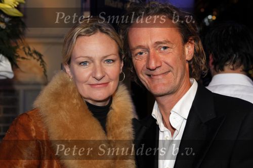 Amsterdam 11 november 2010
Prix de la mode in het concertgebouw. Carli Hermes met vrouw
Peter Smulders bv