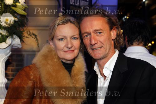 Amsterdam 11 november 2010
Prix de la mode in het concertgebouw. Carli Hermes met vrouw
Peter Smulders bv