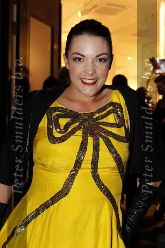 Amsterdam 22 november 2010
Opening Hennes en Mauritz H&M flagship store in Amsterdam. Caro Emerald
Peter Smulders bv