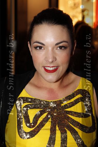 Amsterdam 22 november 2010
Opening Hennes en Mauritz H&M flagship store in Amsterdam. Caro Emerald
Peter Smulders bv