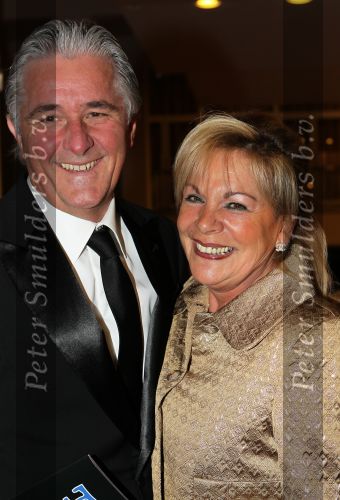 Tilburg, 9 December 2010
Premiere TOON
Carol Dona met zijn vrouw Marianne Dona en Albert Verlinde
Foto Peter Smulders BV