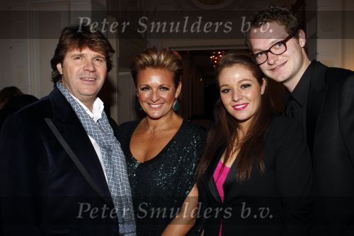 Amsterdam 18 november 2010
Presentatie van de beau monde awards  in het Amstel hotel. Caroline Tensen met vriend Peter Gallas en dochter Lotte met vriend
Peter Smulders