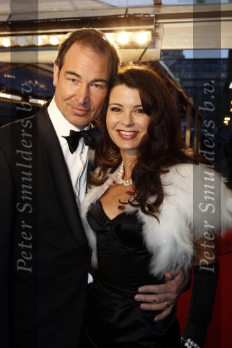 Amsterdam 28 november 2010
Opening Nieuwe de la Mar theater en premiere Le cage aux folles. Erik de Vogel en Caroline de Bruijn
Peter Smulders bv
