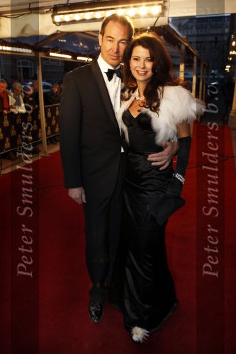 Amsterdam 28 november 2010
Opening Nieuwe de la Mar theater en premiere Le cage aux folles. Erik de Vogel en Caroline de Bruijn
Peter Smulders bv