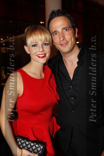 Amsterdam 6 december 2010
Premiere Simone Kleinsma in het nieuwe de la mar theater. Chantal Janzen met vriend Marco
Peter Smulders bv