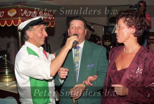15 November 1991 De Zingende Ijscoman, Frddy Cornel bij het feest van de 50jarig Ger Lagendijk
Foto Peter Smulders BV
