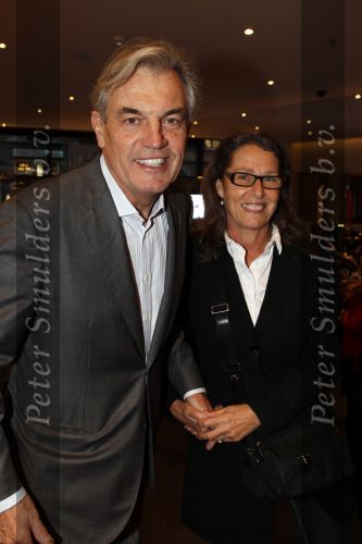 Amsterdam 15 november 2010
Presentatie boek nieuwe de la mar theater. Derek de Lint met vrouw
Peter Smulders bv