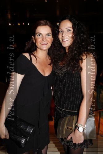 Amsterdam 9 december 2010
Miljonair fair in de RAI. Brooke Shields opent de fair samen met Yves Gijraths. Desiree Rugenbregt en Vera
Peter Smulders bv