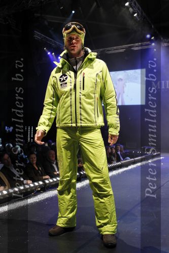 Amsterdam 10 december 2010
Modeshow skimerk Bogner op de miljonair fair. Dirk Taat
Peter Smulders bv