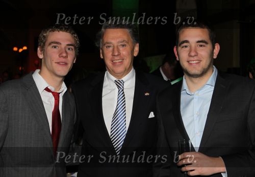 Utrecht, 7 December 2010
Kerstborrel van Princess
Ed Nijpels met zijn twee zonen
Foto Peter Smulders BV