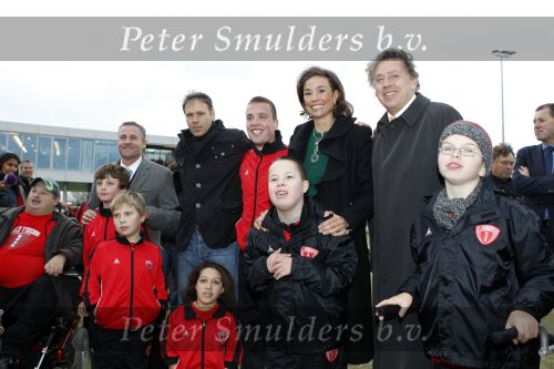 Amsterdam 8 november 2010
Opening Ronald Mac Donald sport center door Prinses Marilene en Marco v Basten . Ed Nijpels is ook aanwezig.
Peter Smulders bv