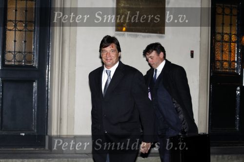 Amsterdam 9 november 2010
Rechtzaak Edwin de Roy v Zuydewijn en Prinses Margarita in de rechtbank van Amsterdam.
Peter Smulders bv