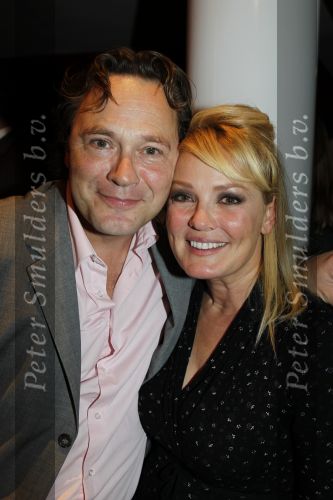 Zaandam 22 november 2010
Premiere musical Volendam in het zaantheater met Maaike Widdershoven in de hoofdrol. Ellen Pieters met man
Peter Smulders bv