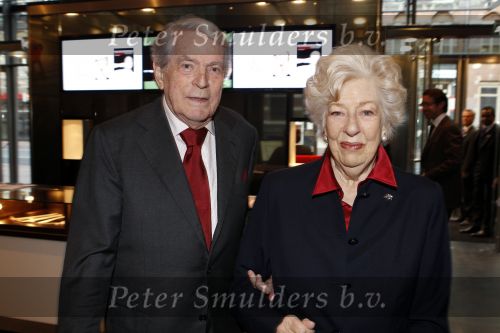 Amsterdam 15 november 2010
Presentatie boek nieuwe de la mar theater. Ellen Vogel met man
Peter Smulders bv