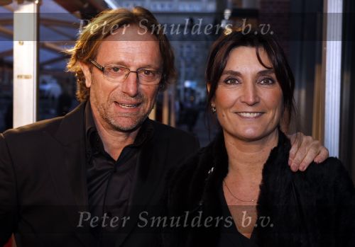 Amsterdam 28 november 2010
Opening Nieuwe de la Mar theater en premiere Le cage aux folles. Eric v Tijn met vrouw
Peter Smulders bv