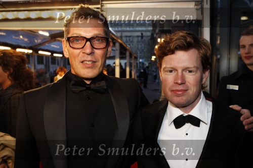 Amsterdam 28 november 2010
Opening Nieuwe de la Mar theater en premiere Le cage aux folles. Erwin Olaf met vriend
Peter Smulders bv