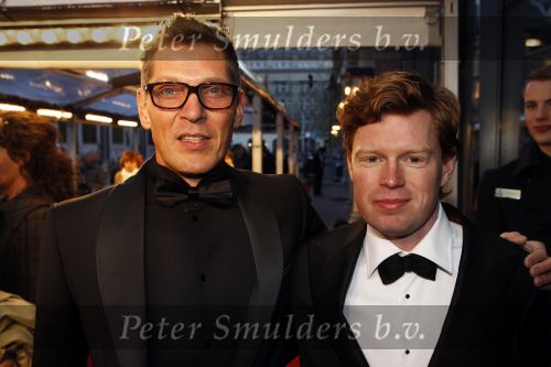 Amsterdam 28 november 2010
Opening Nieuwe de la Mar theater en premiere Le cage aux folles. Erwin Olaf met vriend
Peter Smulders bv