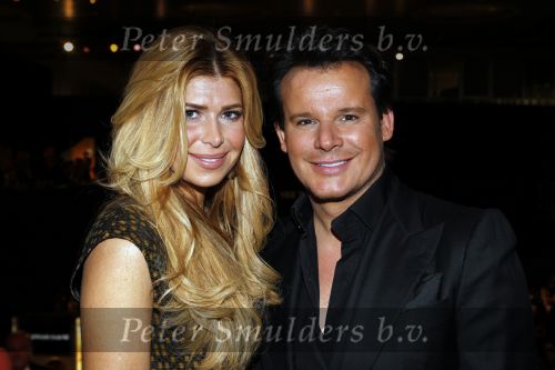 Amsterdam 9 december 2010
Miljonair fair in de RAI. Brooke Shields opent de fair samen met Yves Gijraths. Estelle Gullit met Leco v Zadelhoff
Peter Smulders bv