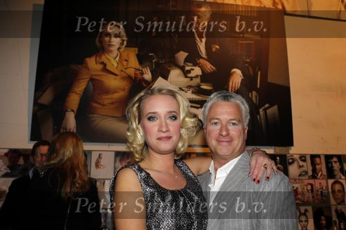 Amsterdam 10 november 2010
Presentatie boek van LINDA door Linda de Mol. Bram Moszkowicz en Eva Jinek nemen het eerste boek in ontvangst.
Peter Smulders bv