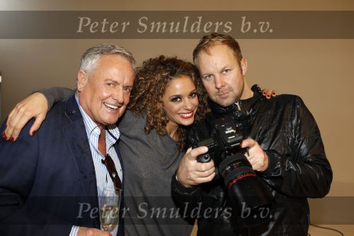 Amsterdam 13 november 2010
Fotoshoot voor lingeriemerk Sapph met Fajah Lourens. Ook eigenaar Rob Heilbron was aanwezig.
Peter Smulders bv