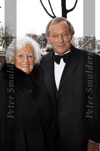 Amsterdam 14 november 2010
Premiere toneelstuk in Carre. Frank Wentink met moeder
Peter Smulders bv