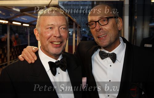 Amsterdam 28 november 2010
Opening Nieuwe de la Mar theater en premiere Le cage aux folles. Frans Mulder met vriend
Peter Smulders bv