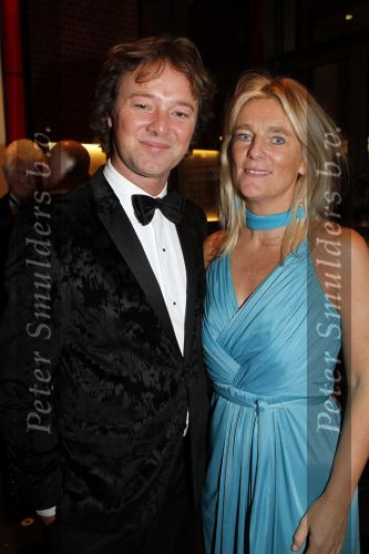 Amsterdam 28 november 2010
Opening nieuwe de la Mar theater en premiere van le cage aux falles. Frits Sissing met vrouw
Peter Smulders bv