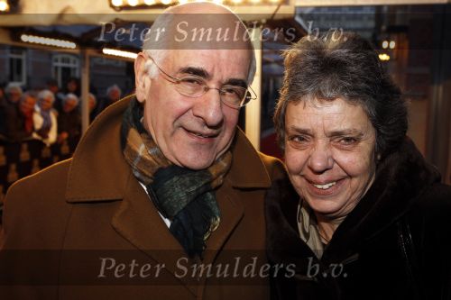 Amsterdam 28 november 2010
Opening Nieuwe de la Mar theater en premiere Le cage aux folles. Frits Spits met vrouw
Peter Smulders bv