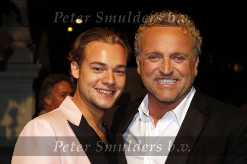 Amsterdam 18 november 2010
Presentatie van de beau monde awards  in het Amstel hotel. Gordon met vriend
Peter Smulders