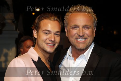 Amsterdam 18 november 2010
Presentatie van de beau monde awards  in het Amstel hotel. Gordon met vriend
Peter Smulders