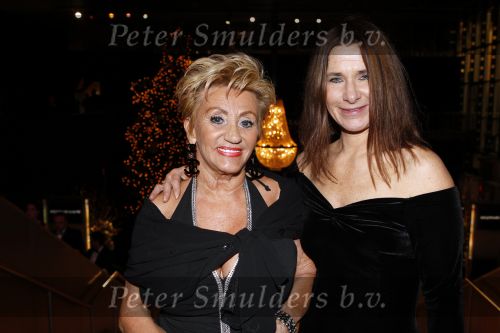 Amsterdam 9 december 2010
Miljonair fair in de RAI. Brooke Shields opent de fair samen met Yves Gijraths. Hanny Veerkamp
Peter Smulders bv