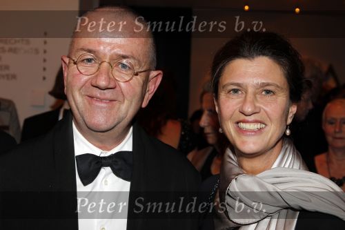 Amsterdam 28 november 2010
Opening nieuwe de la Mar theater en premiere van le cage aux falles. hans Liberg met zus
Peter Smulders bv