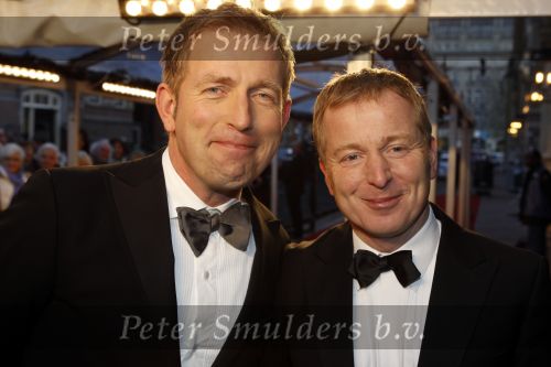 Amsterdam 28 november 2010
Opening Nieuwe de la Mar theater en premiere Le cage aux folles. Harm Edens met vriend
Peter Smulders bv