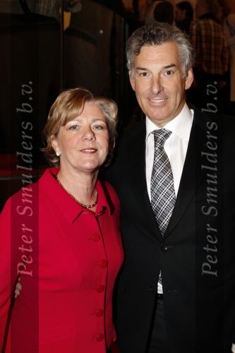 Amsterdam 15 november 2010
Presentatie boek nieuwe de la mar theater. Henk Kievit met vrouw
Peter Smulders bv