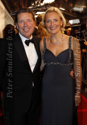 Amsterdam 15 november 2010
Premiere van de Eetclub in tuschinski. Henkjan Smits met vrouw
Peter Smulders bv