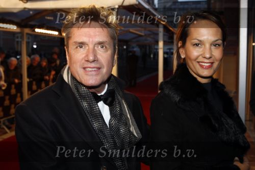 Amsterdam 28 november 2010
Opening Nieuwe de la Mar theater en premiere Le cage aux folles. Hewnnie Vrienten met vrouw
Peter Smulders bv