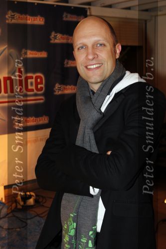 Amsterdam 2 november 2010
Premiere Holiday on ice bij de RAI en de zuidpool. Hugo Metsers met vrouw
Peter Smulders bv