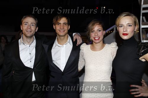 Amsterdam 29 november 2010
Premiere showbizzbaby in de meervaart. de Hoofdrollen worden gespeeld door jennifer hoffman Egbert jan Weeber Hylke v Sprundel en Judith v d Berg
Peter Smulders bv