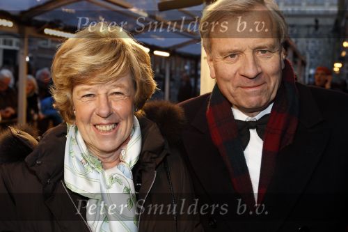 Amsterdam 28 november 2010
Opening Nieuwe de la Mar theater en premiere Le cage aux folles. Jaap de Hoop Scheffer met vrouw
Peter Smulders bv
