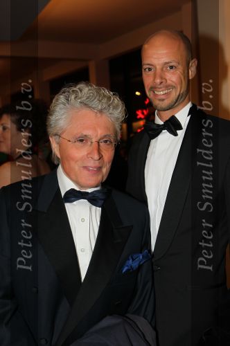 Tilburg, 9 December 2010
Premiere TOON
Jacques D Ancona met een vriend
Foto Peter Smulders BV