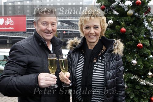 Amsterdam 18 november 2010
Doop rondvaartboot van jan Keizer en Annie Schilders bij Lovers.
Peter Smulders bv
